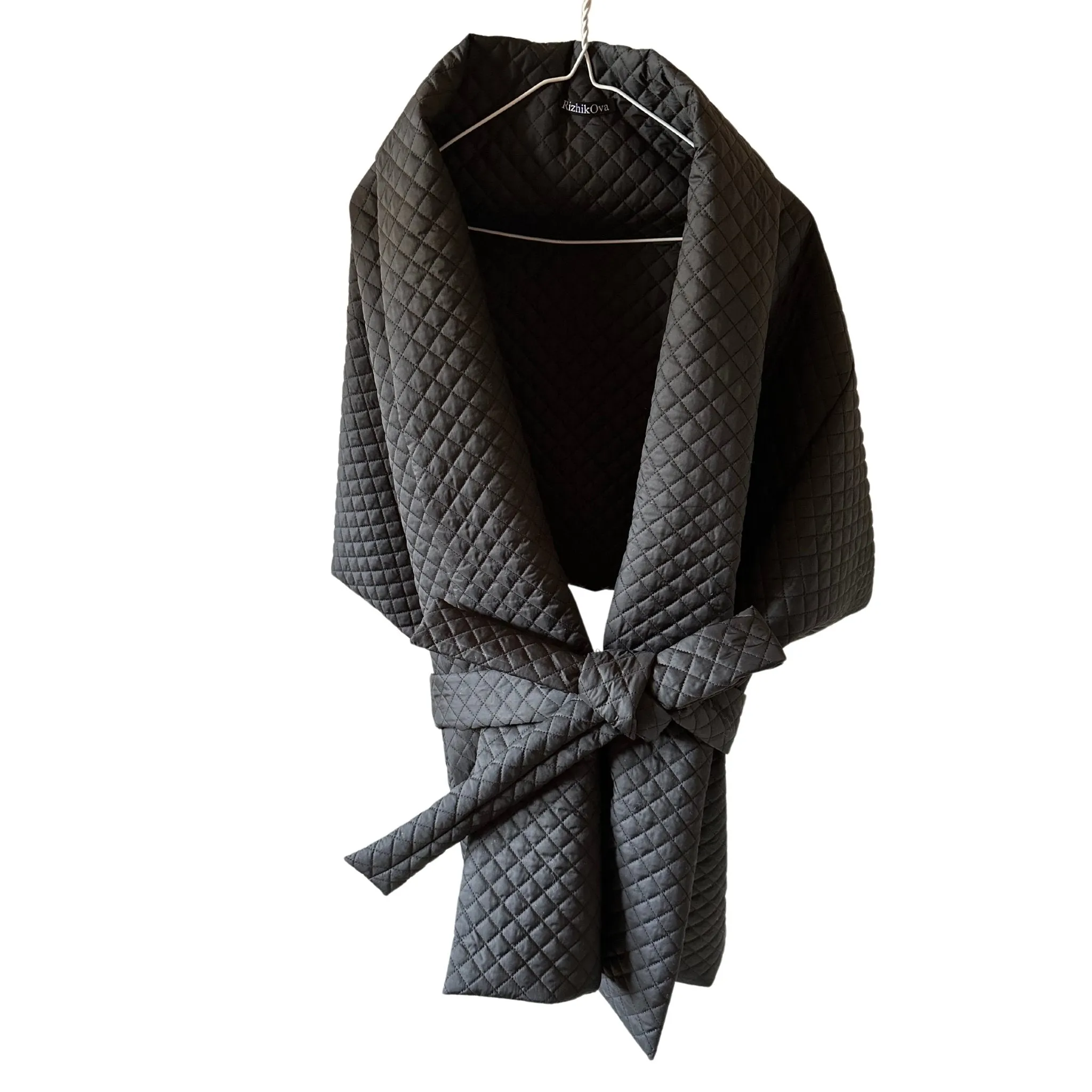 Black Long Lagre Wide Scarf Puffer 25x80 inch with 2 pocket and Belt. Cape around shoulders wrap. Winter quilted shawl. Warm padded scarf. Down puffy scarves.