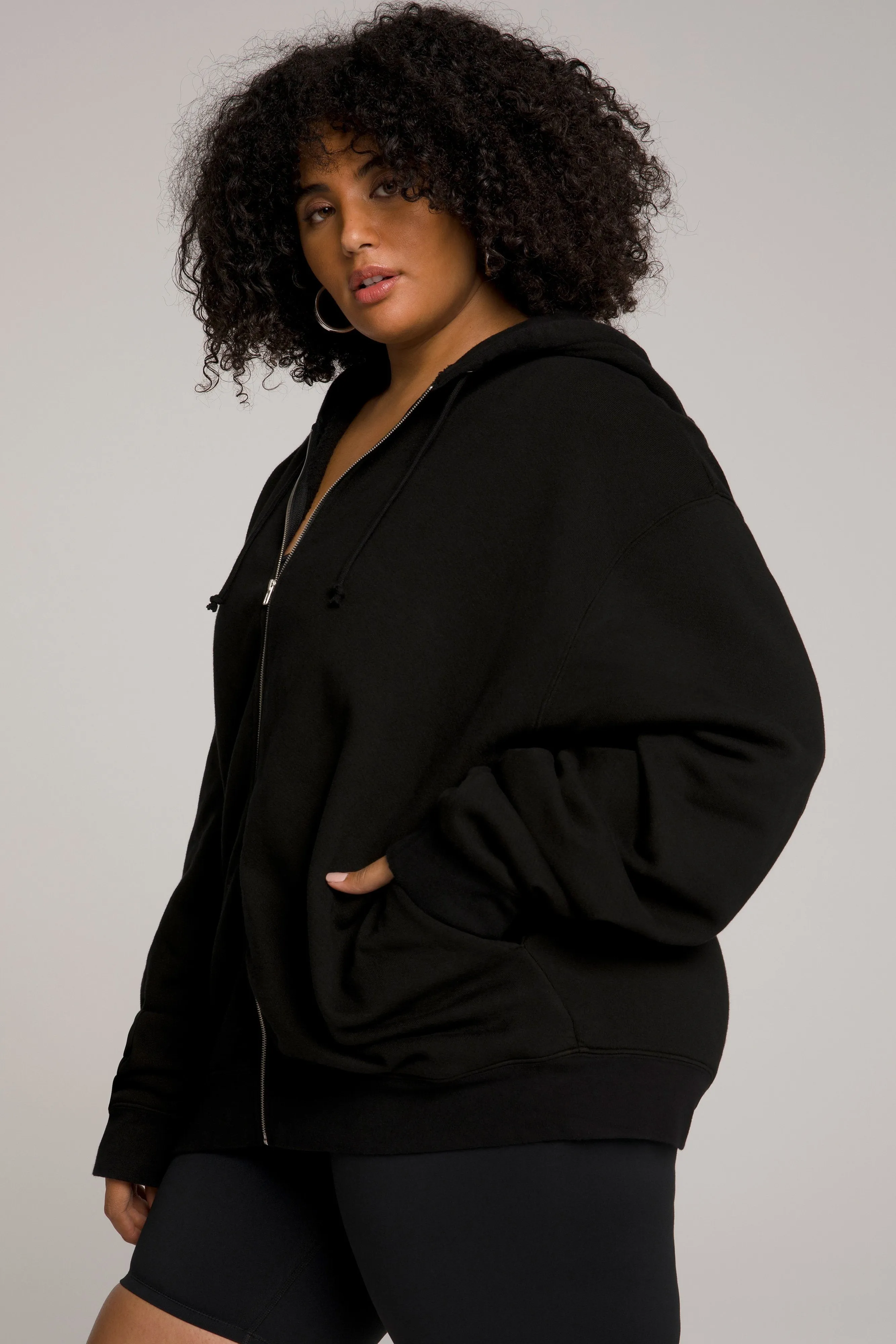 BOYFRIEND ZIP HOODIE | BLACK001