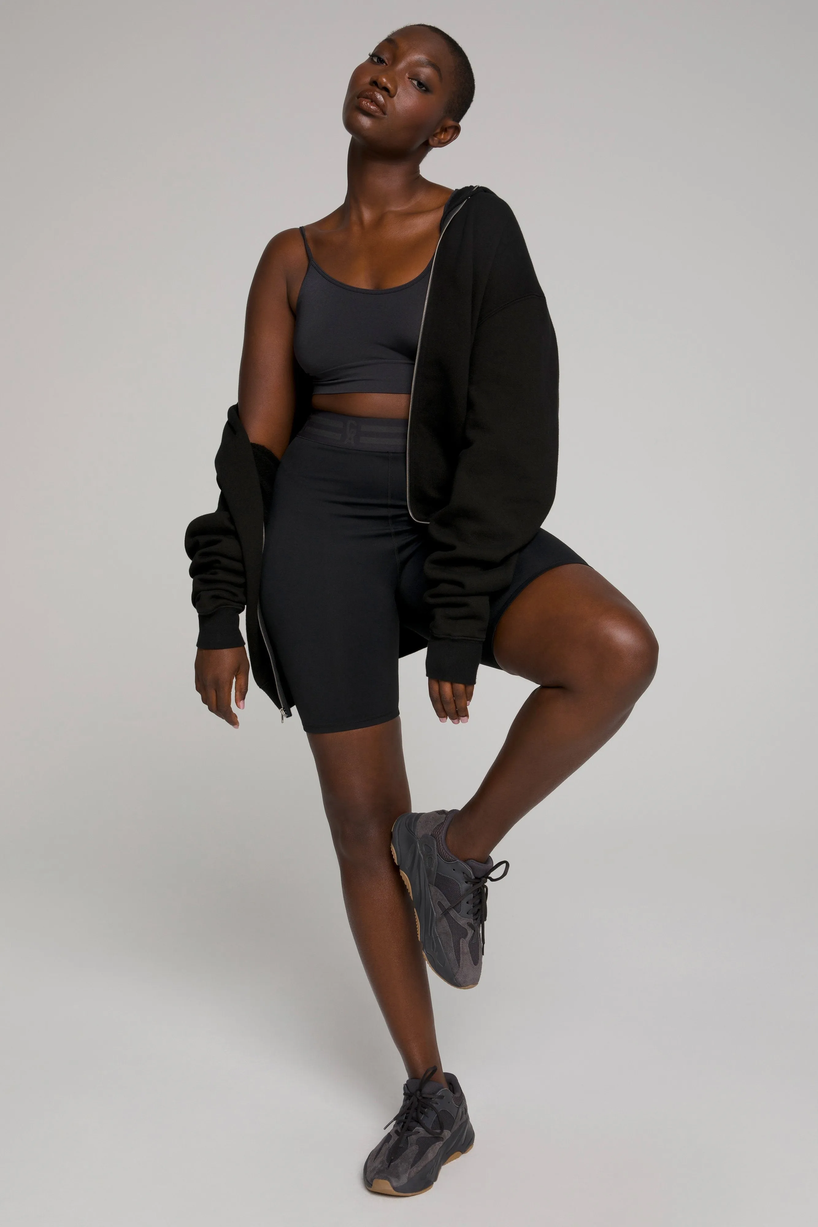 BOYFRIEND ZIP HOODIE | BLACK001