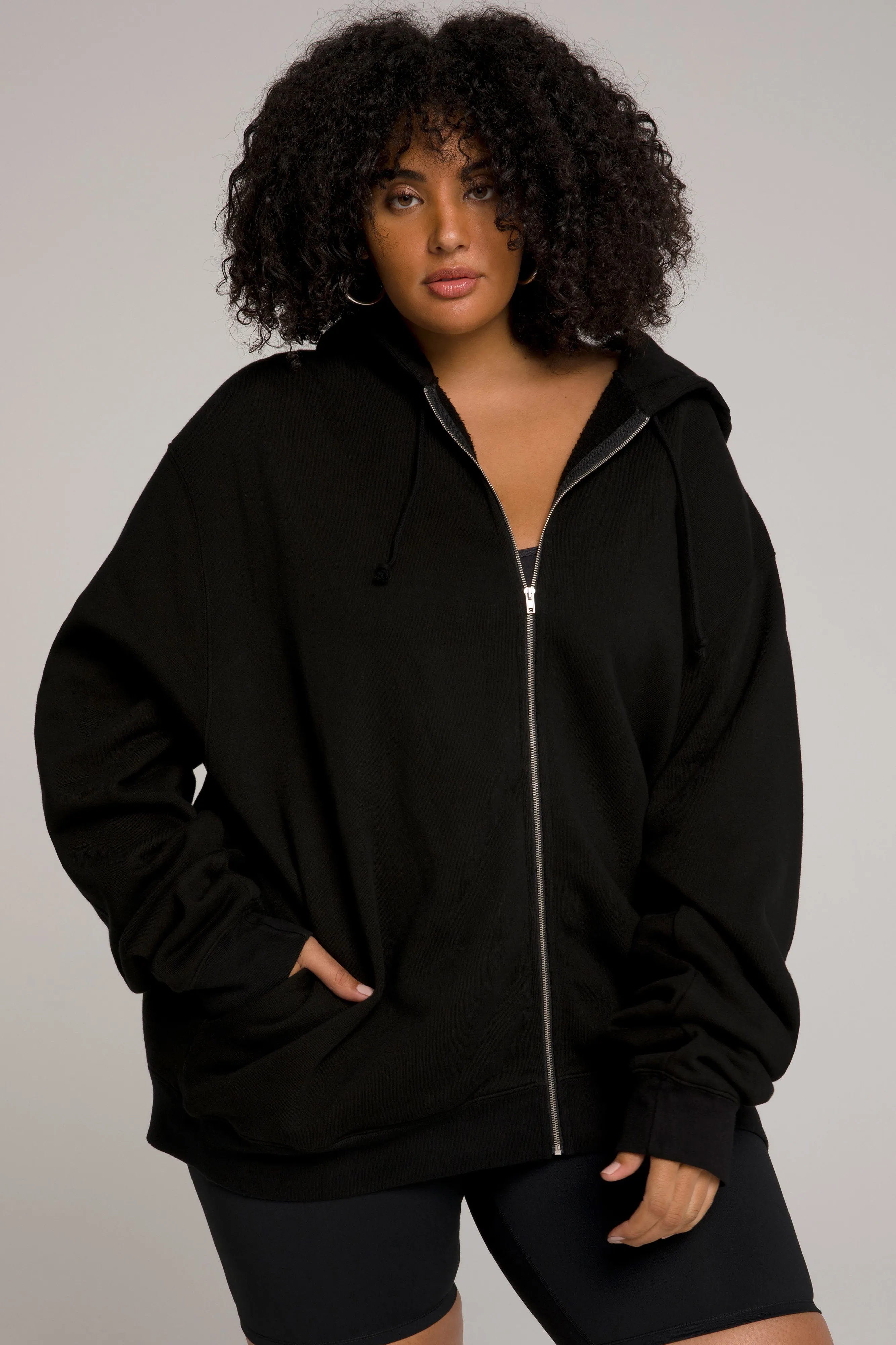 BOYFRIEND ZIP HOODIE | BLACK001