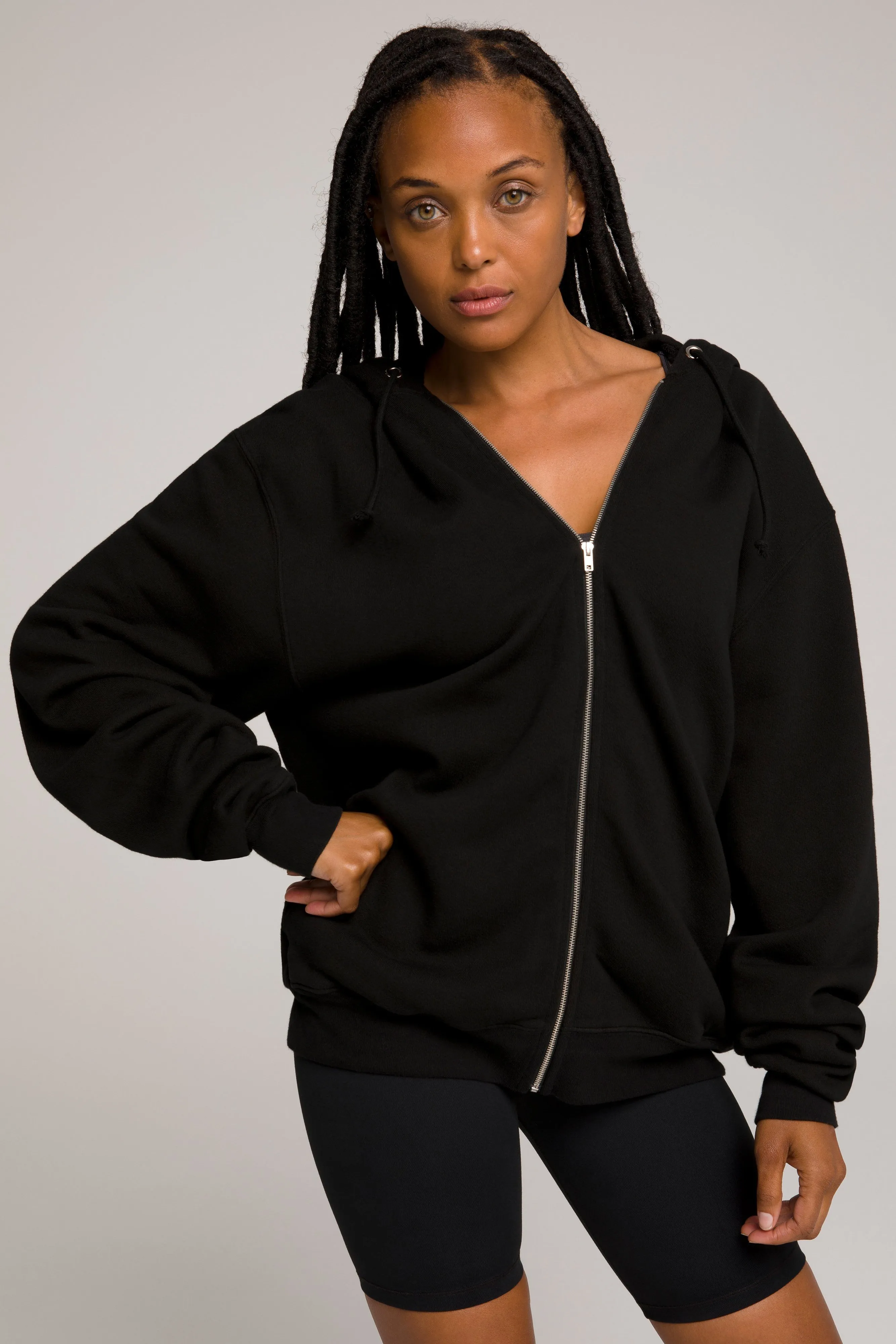 BOYFRIEND ZIP HOODIE | BLACK001