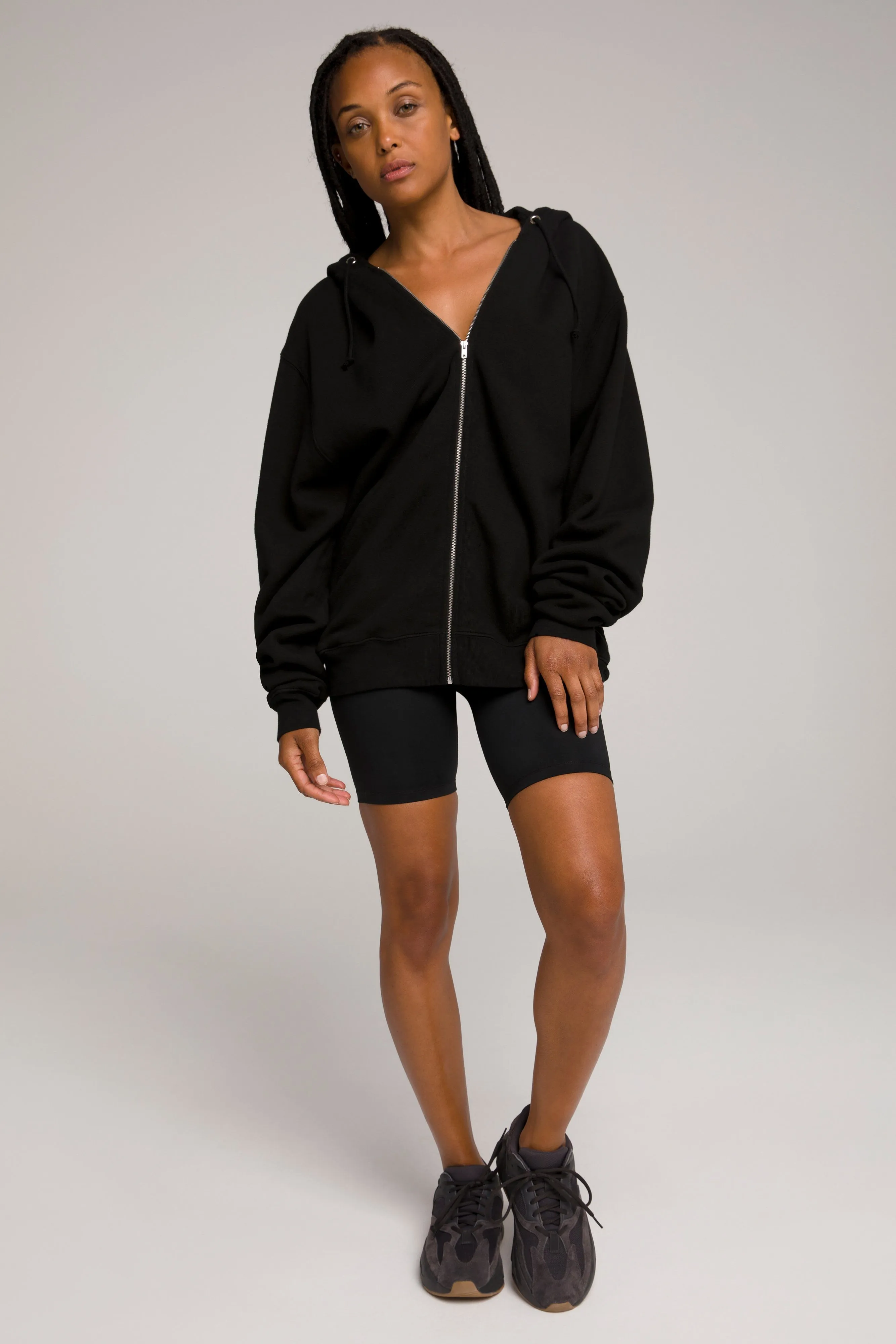 BOYFRIEND ZIP HOODIE | BLACK001