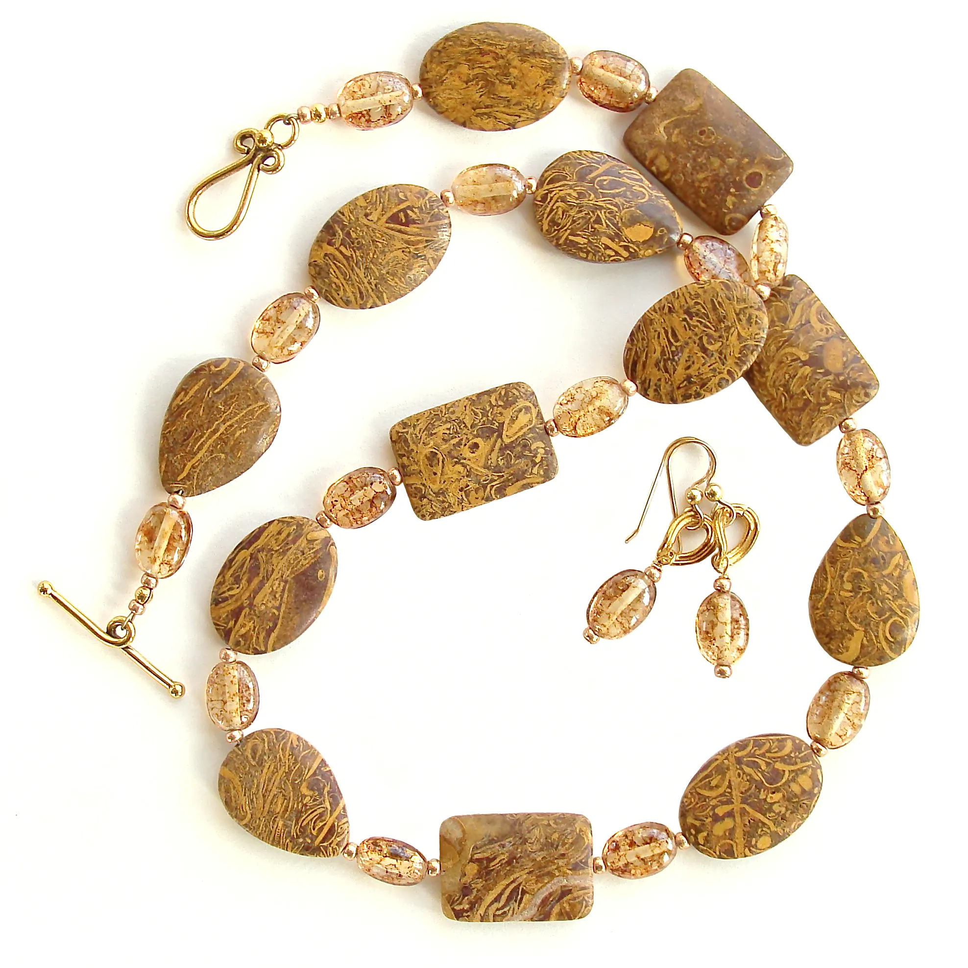 Lilith: Fall Jewelry in Brown and Gold
