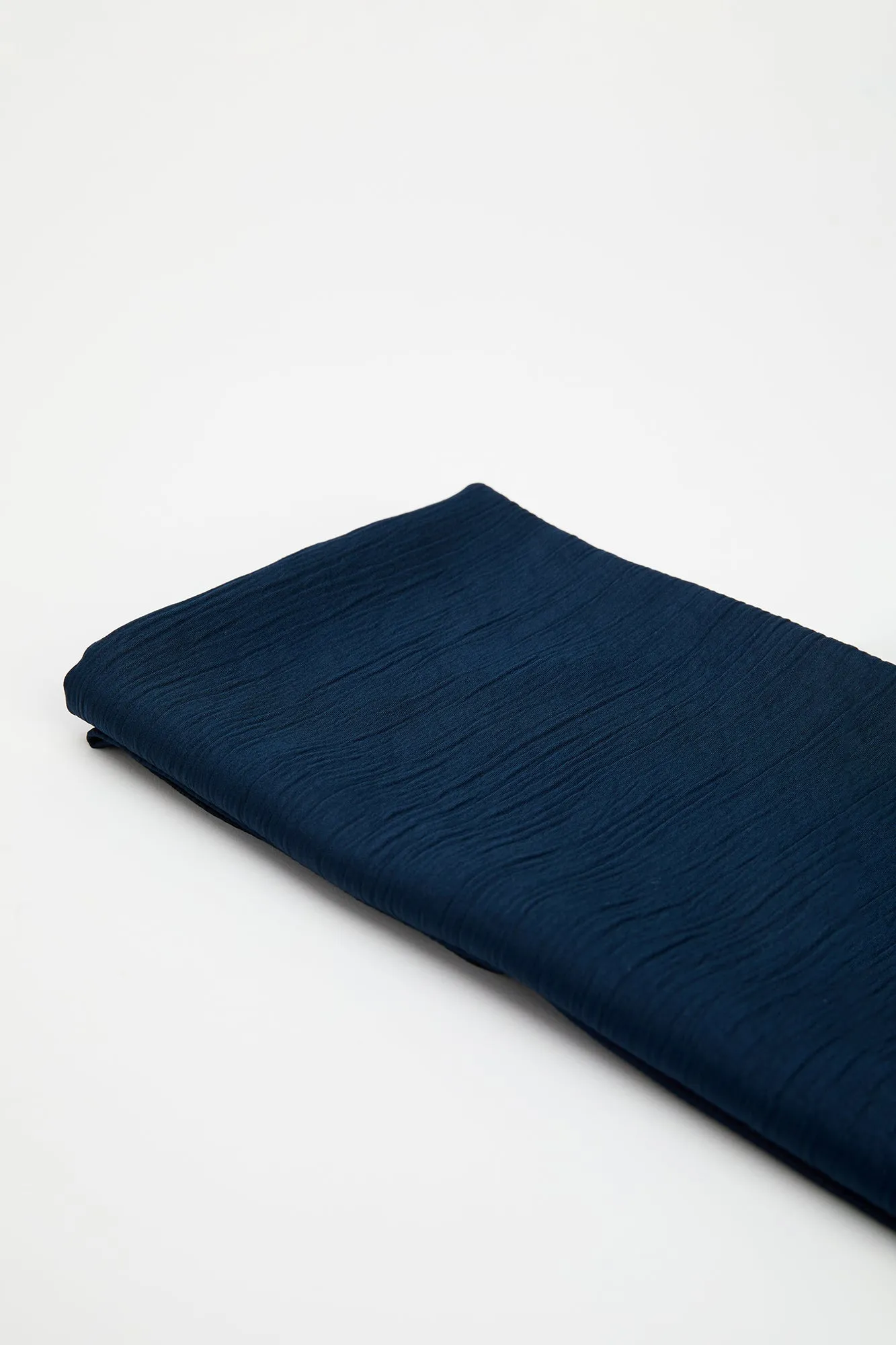 SILKY SHAWL