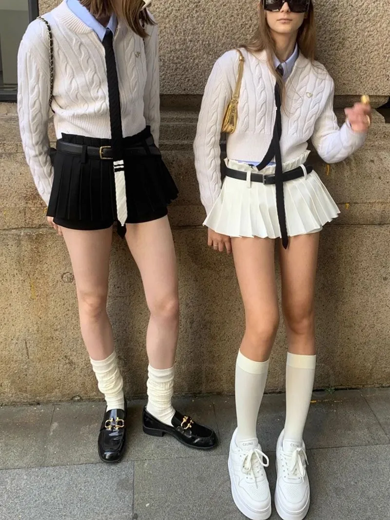 Sports Cheerleading JK Slimming A line Pleated Golf Tennis Half Body Skirt With Belt