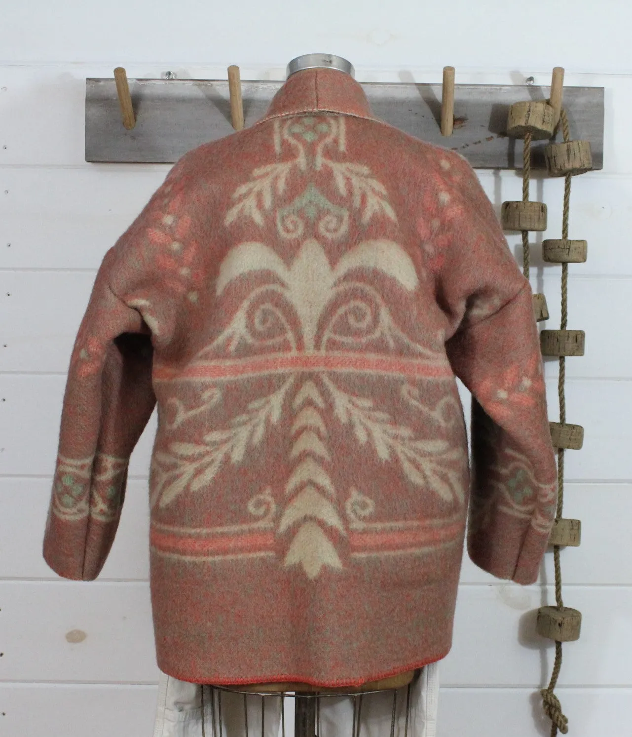The Highlands Foundry Rose Floral Heritage Blanket Coat THF140