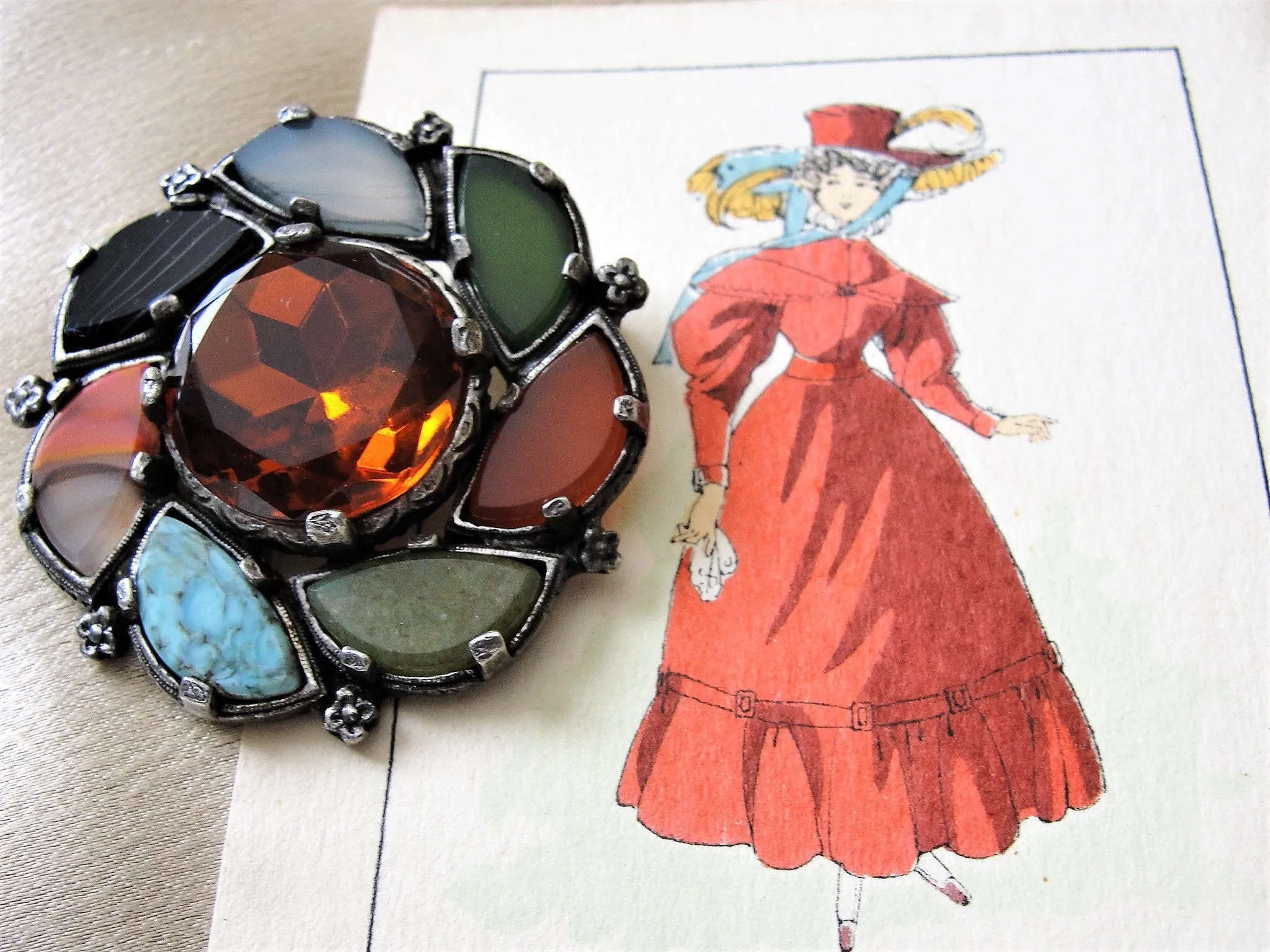 Vintage SCOTTISH Brooch,Large Faceted Cairngorm Stone,Agate Paste Glass Stones,Beautiful Colors,Large Scottish Pin,Antique Scottish Jewelry